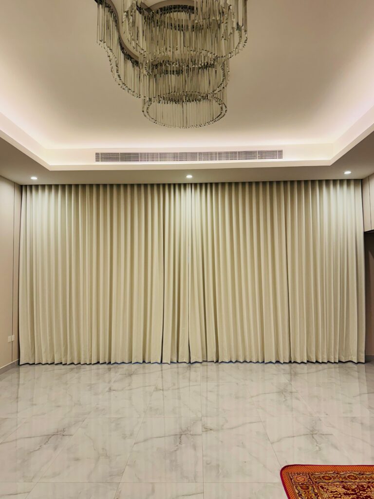 Stylish Bedroom Curtains Décor